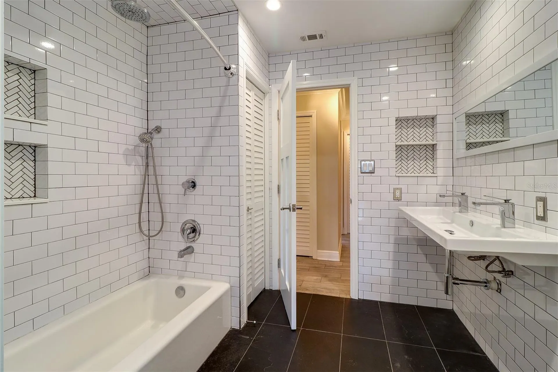 2958 Meadow Wood Drive Clearwater FL 33761