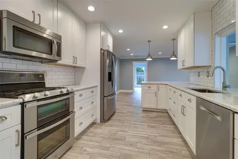 2958 Meadow Wood Drive Clearwater FL 33761