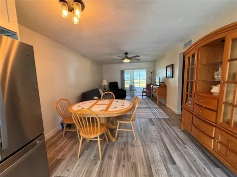 202 46th Terrace W Bradenton FL 34202
