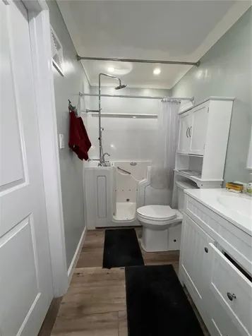 202 46th Terrace W Bradenton FL 34202