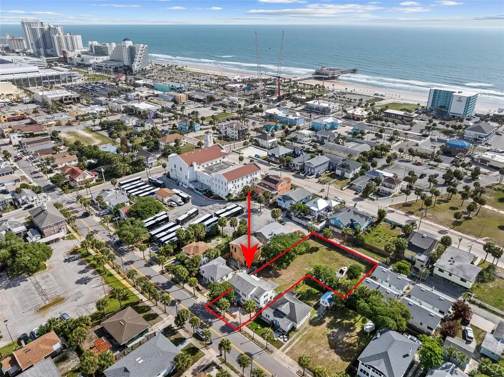 129 S Wild Olive Avenue Daytona Beach FL 32118
