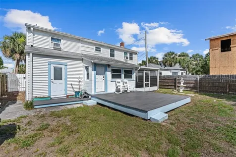129 S Wild Olive Avenue Daytona Beach FL 32118
