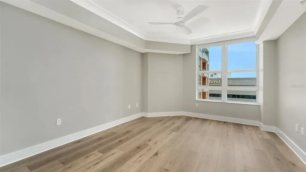 1350 Main Street Sarasota FL 34236