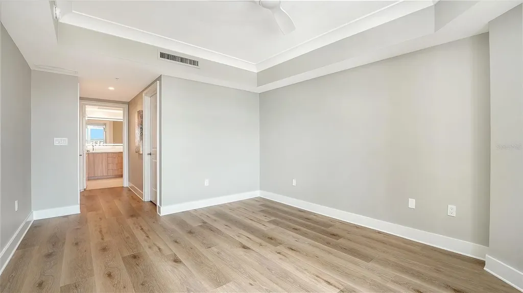 1350 Main Street Sarasota FL 34236