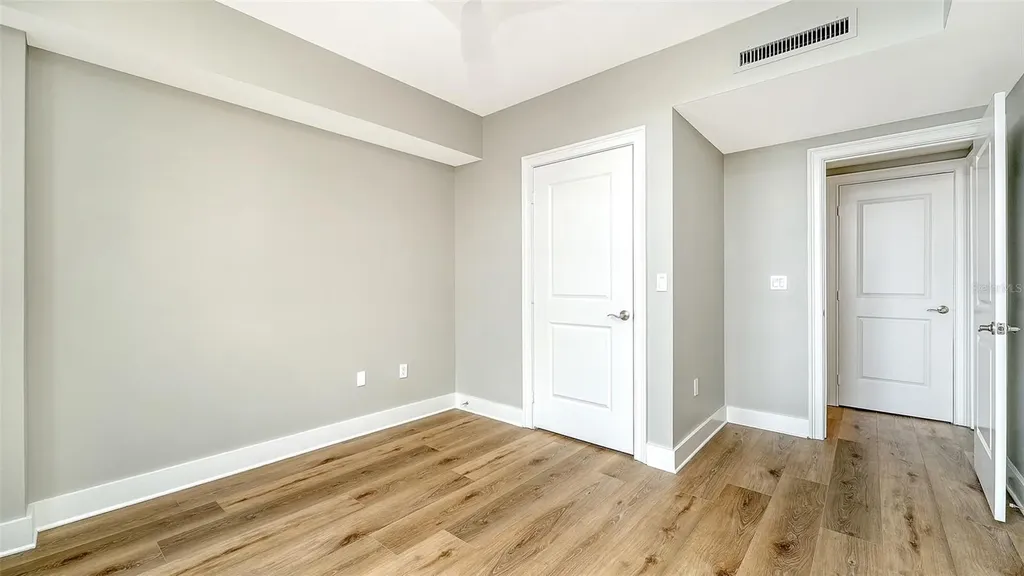 1350 Main Street Sarasota FL 34236