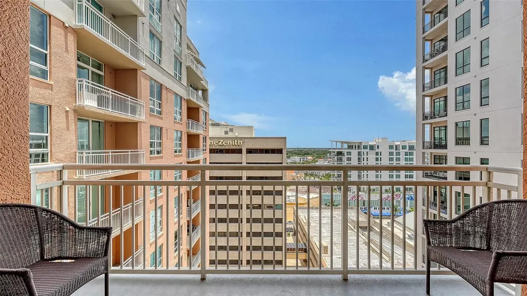 1350 Main Street Sarasota FL 34236