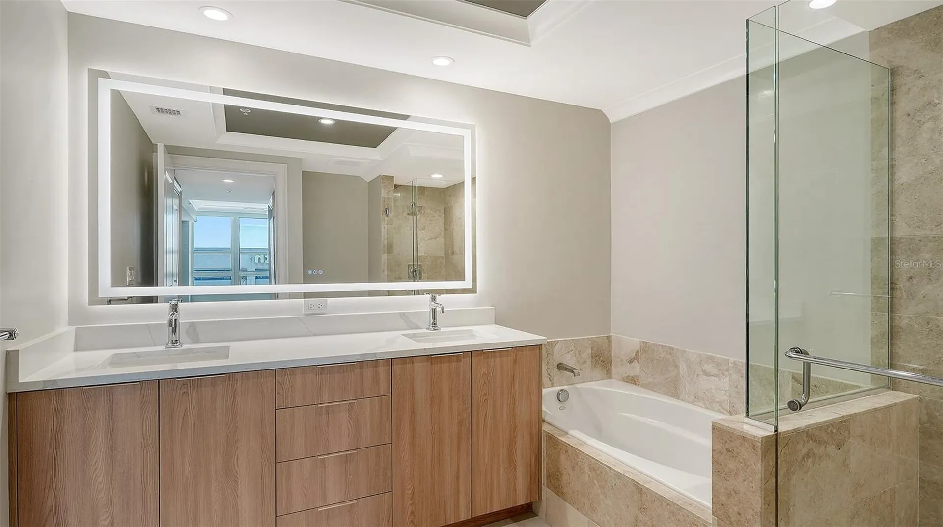 1350 Main Street Sarasota FL 34236