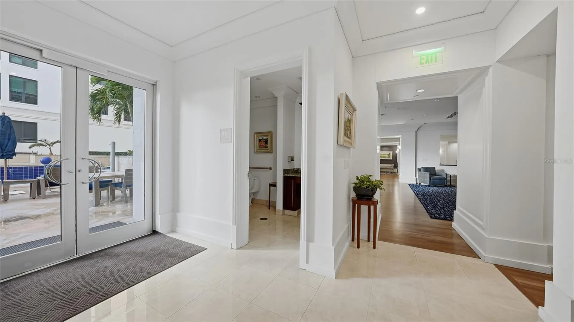 1350 Main Street Sarasota FL 34236