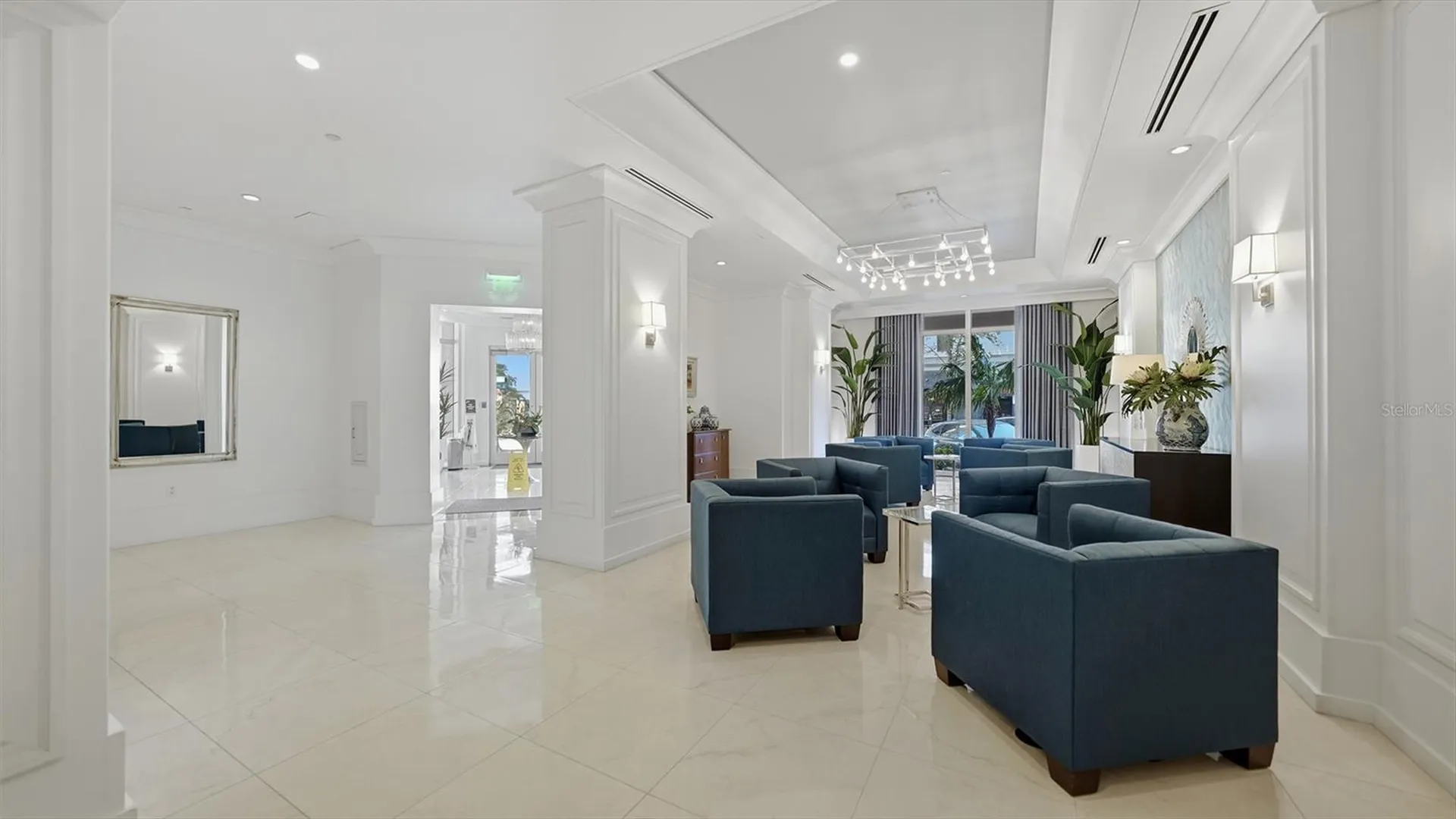 1350 Main Street Sarasota FL 34236