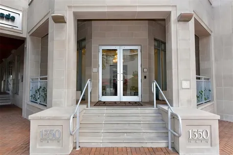 1350 Main Street Sarasota FL 34236