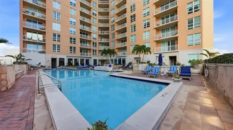 1350 Main Street Sarasota FL 34236