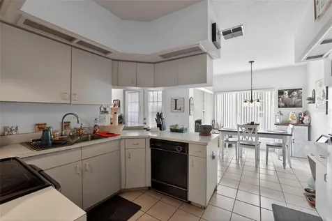846 Greenbelt Circle Brandon FL 33510