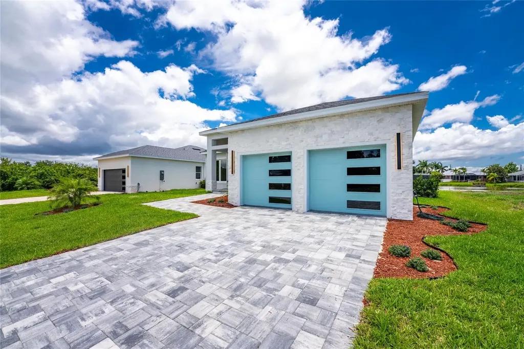 203 Redwood Road Rotonda West FL 33947
