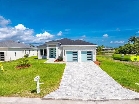 203 Redwood Road Rotonda West FL 33947