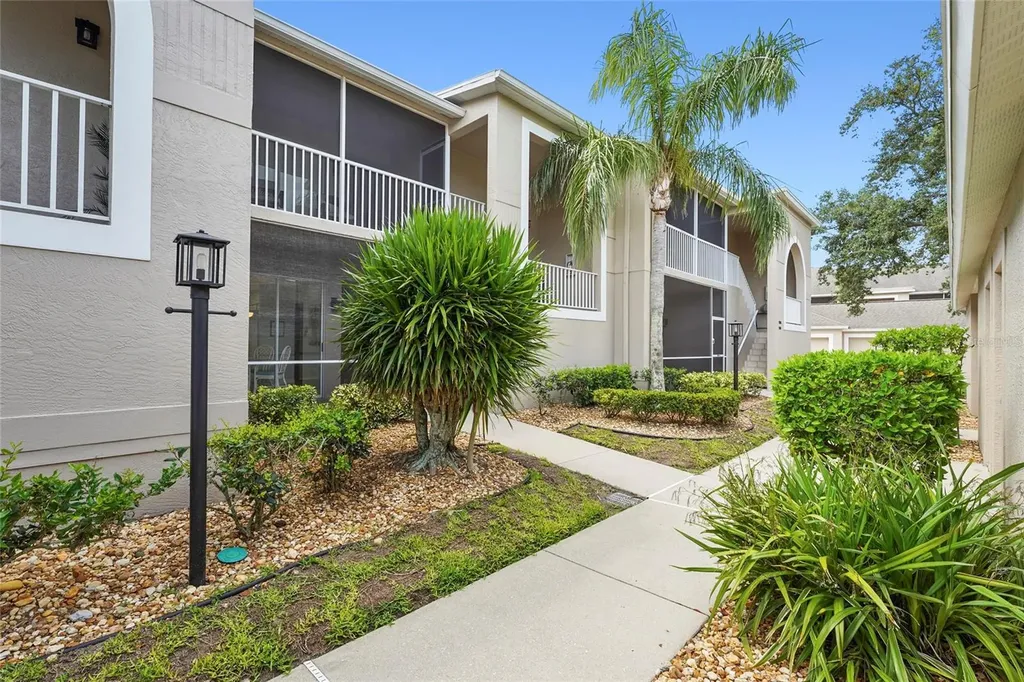9550 High Gate Drive Sarasota FL 34238