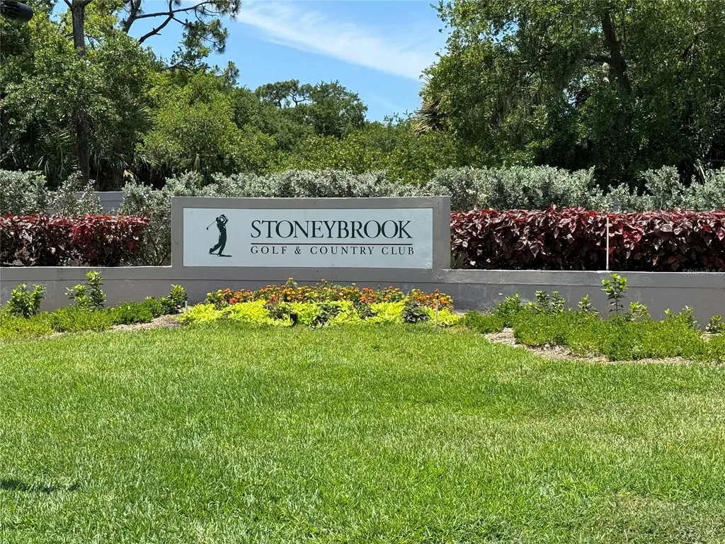 9550 High Gate Drive Sarasota FL 34238