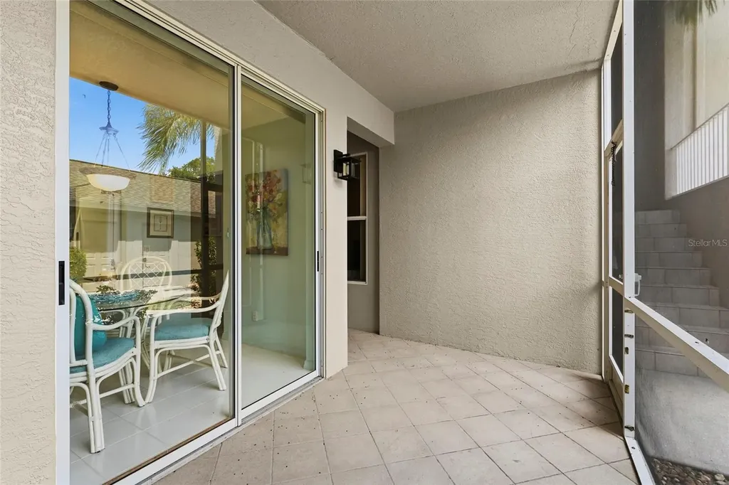 9550 High Gate Drive Sarasota FL 34238