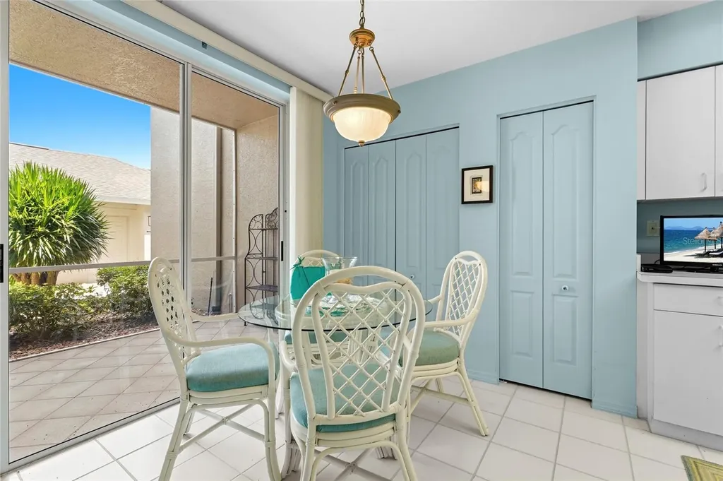 9550 High Gate Drive Sarasota FL 34238