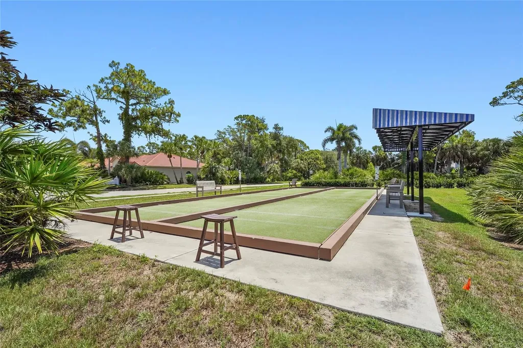 9550 High Gate Drive Sarasota FL 34238