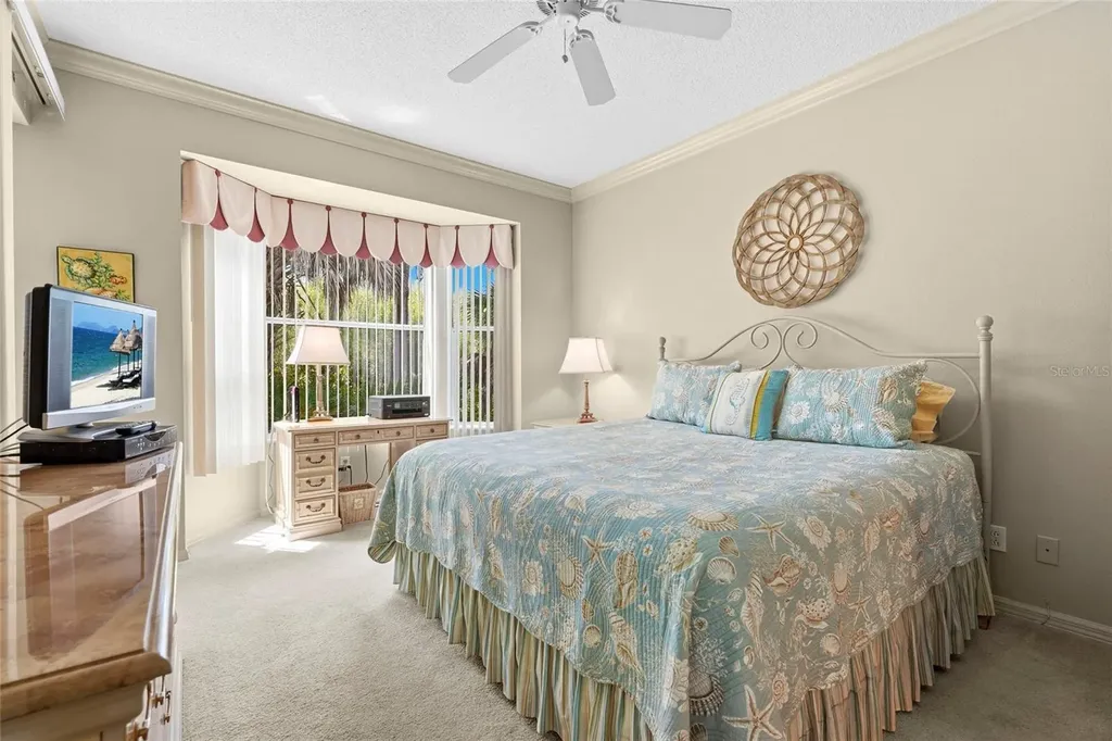 9550 High Gate Drive Sarasota FL 34238