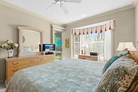 9550 High Gate Drive Sarasota FL 34238