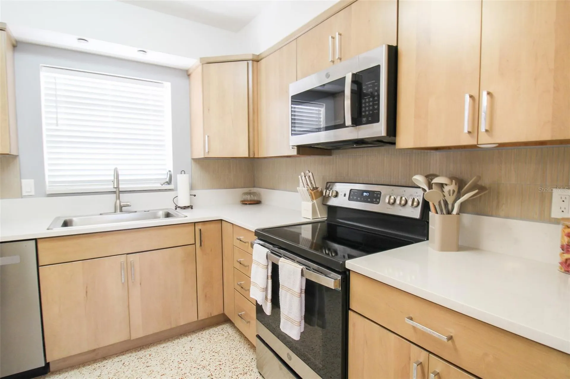 671 47th Street Sarasota FL 34234