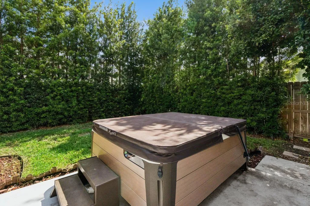 8484 Dover View Lane Orlando FL 32829