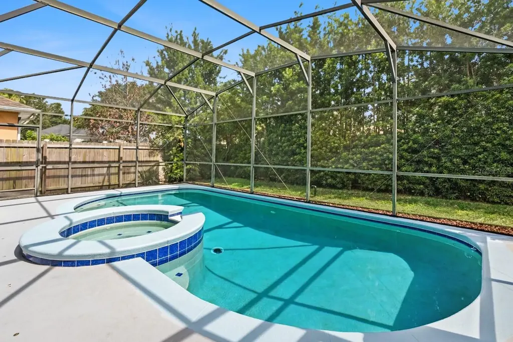 8484 Dover View Lane Orlando FL 32829