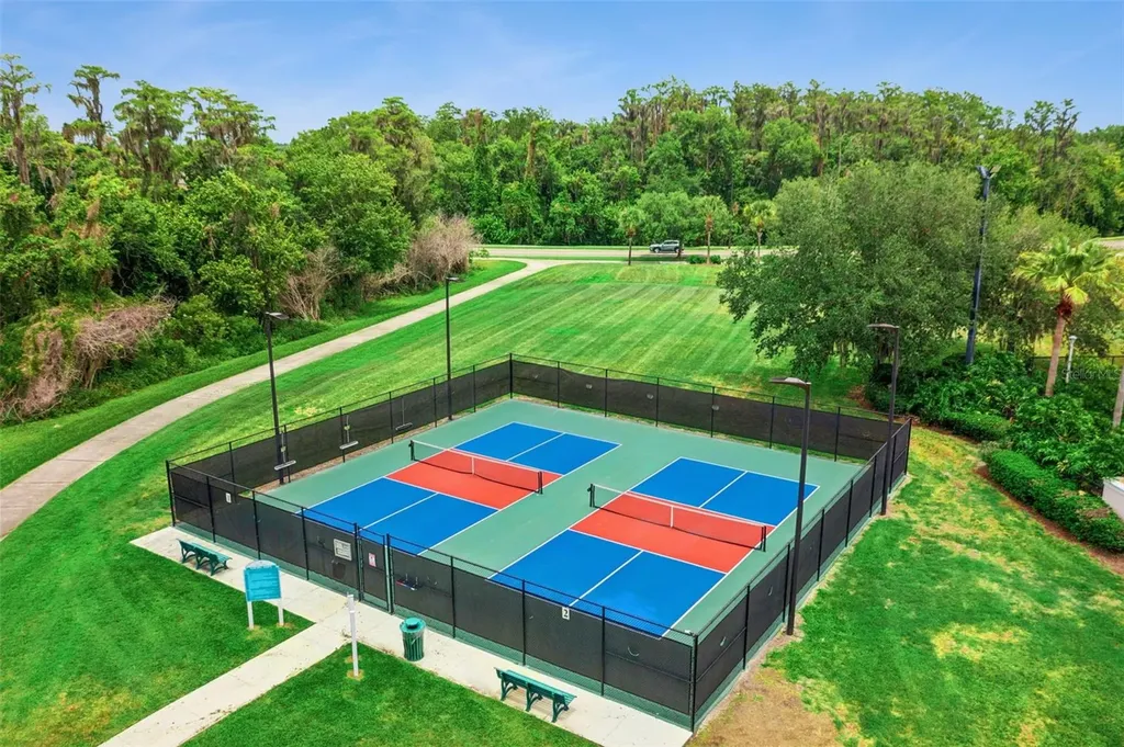 8484 Dover View Lane Orlando FL 32829