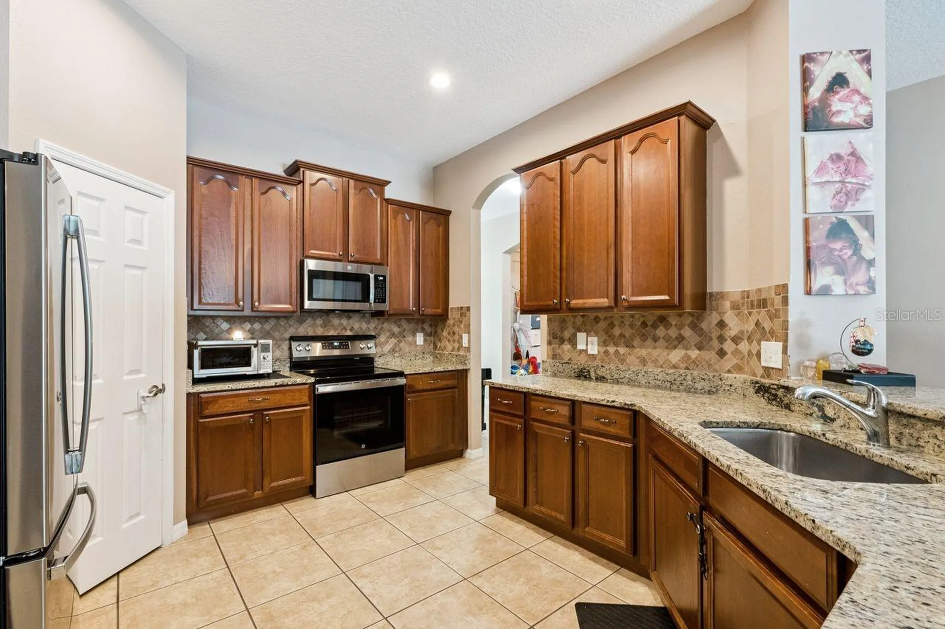 8484 Dover View Lane Orlando FL 32829