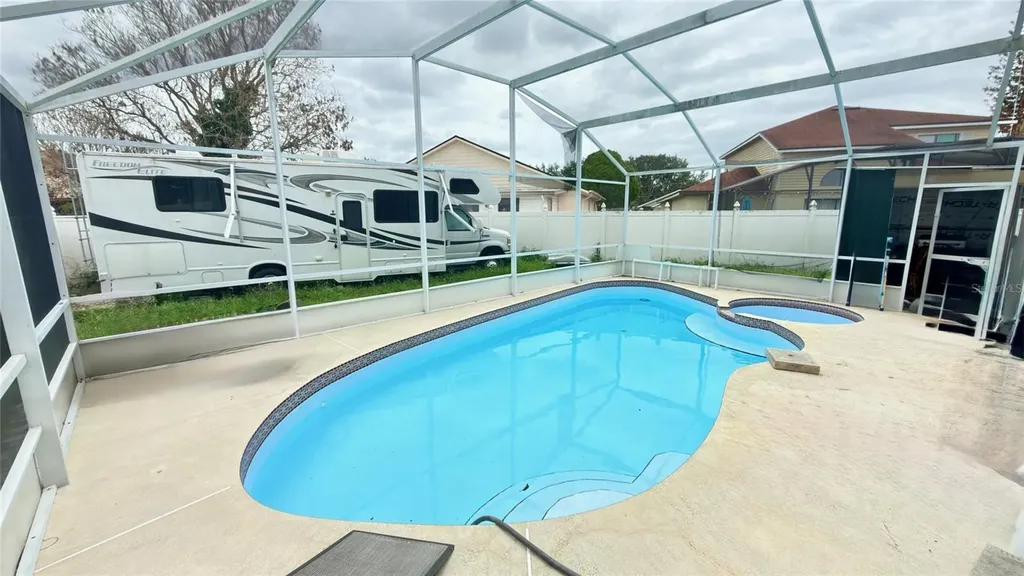 187 Pinewood Circle Kissimmee FL 34743