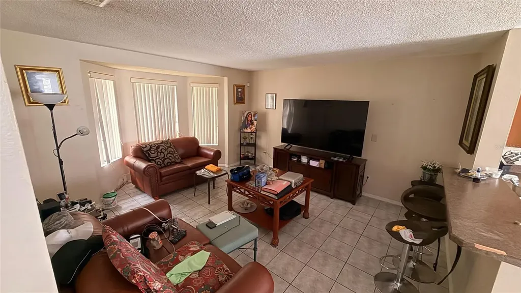 187 Pinewood Circle Kissimmee FL 34743