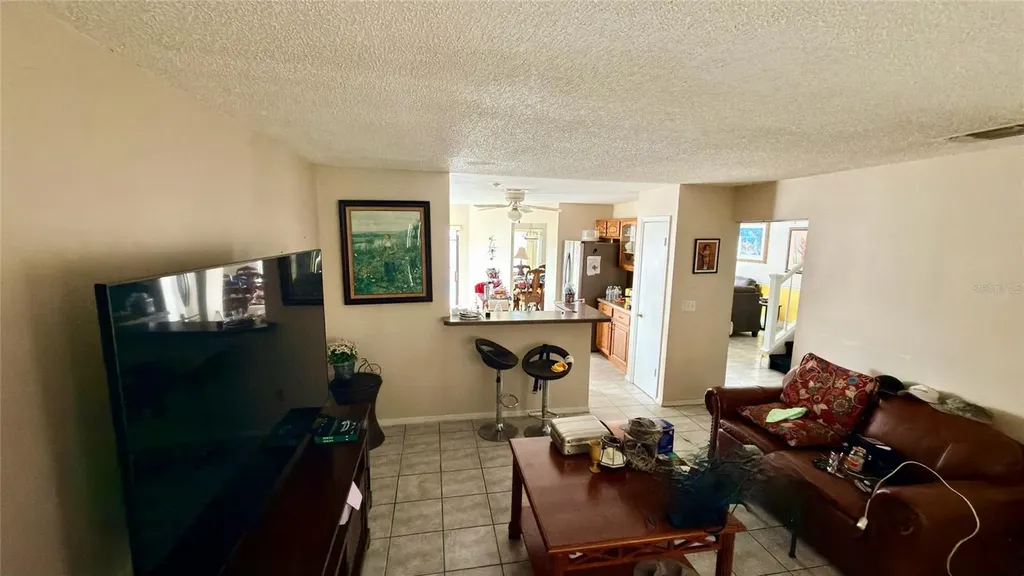 187 Pinewood Circle Kissimmee FL 34743