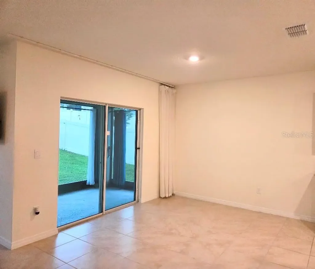 5268 Greenheart Avenue Mount Dora FL 32757