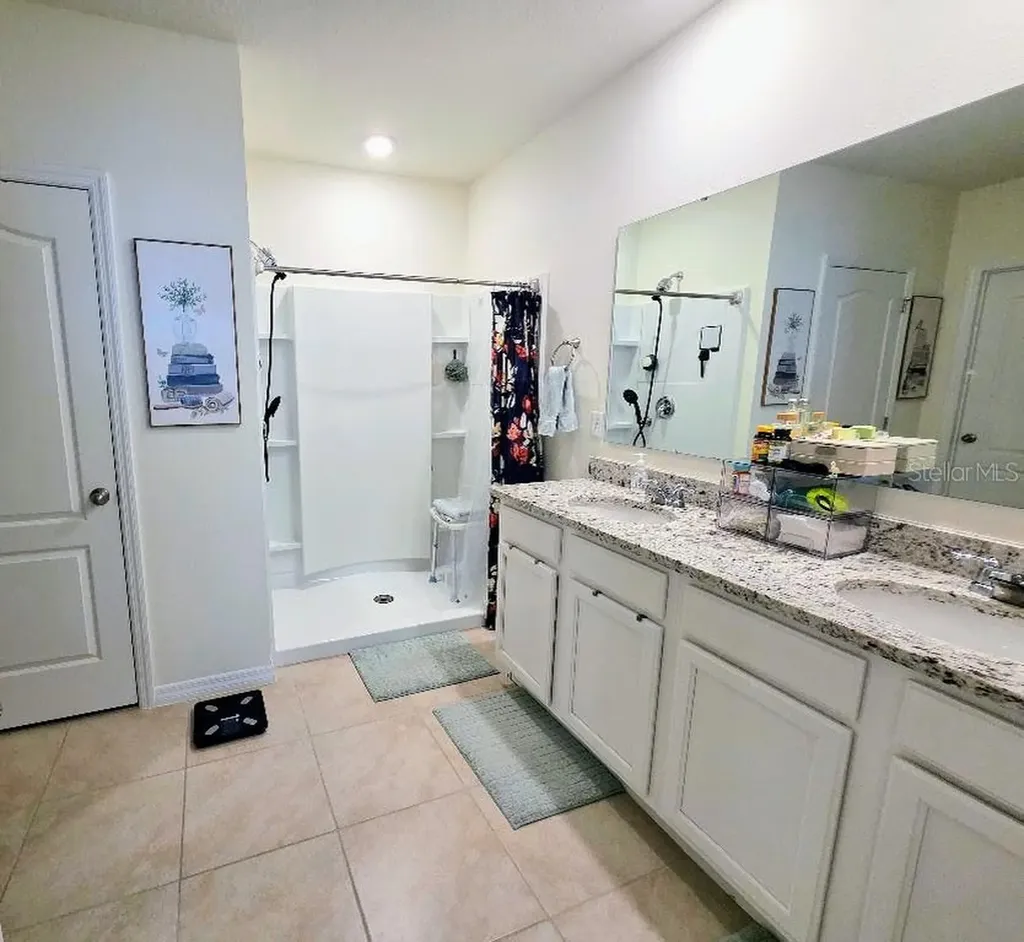 5268 Greenheart Avenue Mount Dora FL 32757