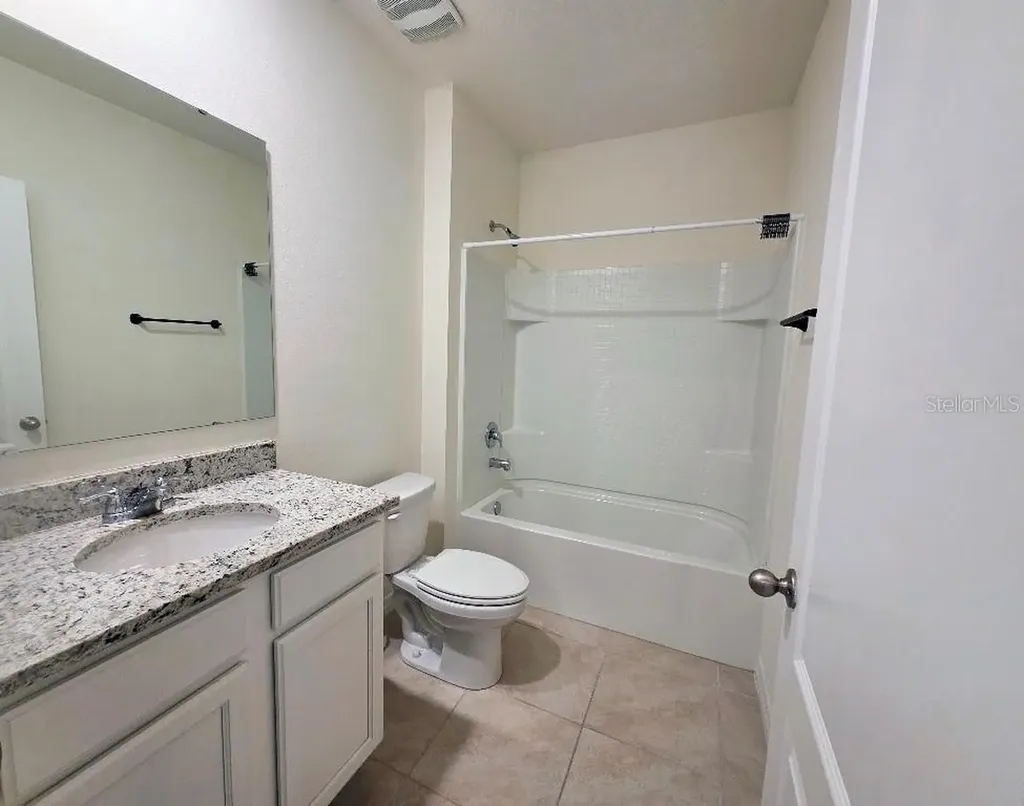 5268 Greenheart Avenue Mount Dora FL 32757