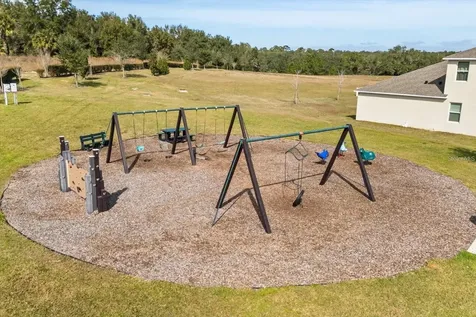 5268 Greenheart Avenue Mount Dora FL 32757