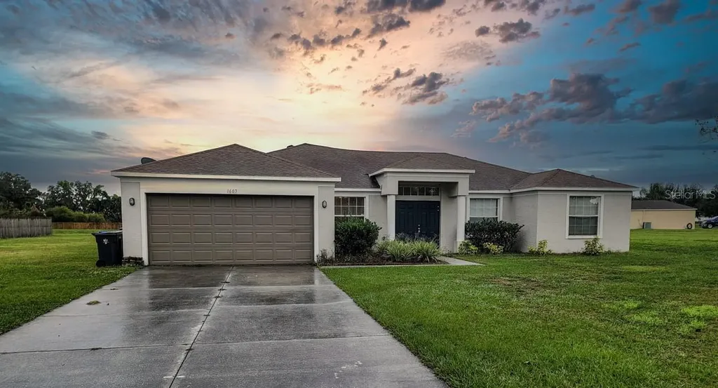1607 Avondale Ridge Drive Plant City FL 33567