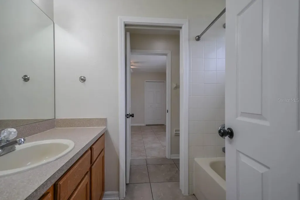 1607 Avondale Ridge Drive Plant City FL 33567