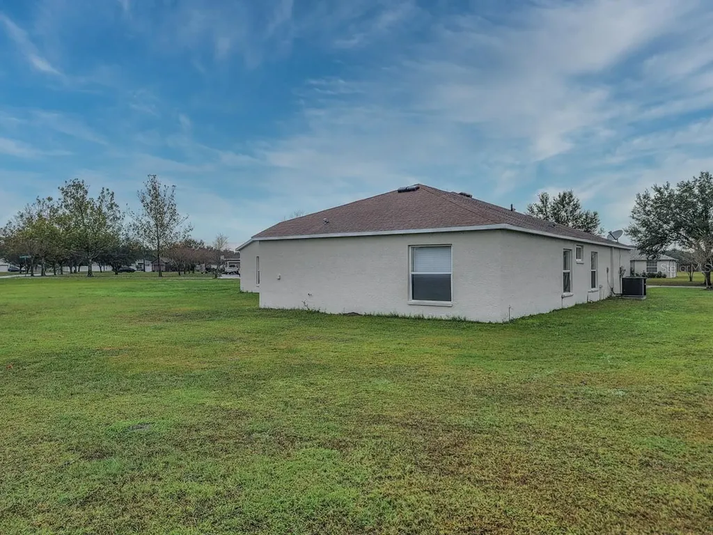 1607 Avondale Ridge Drive Plant City FL 33567