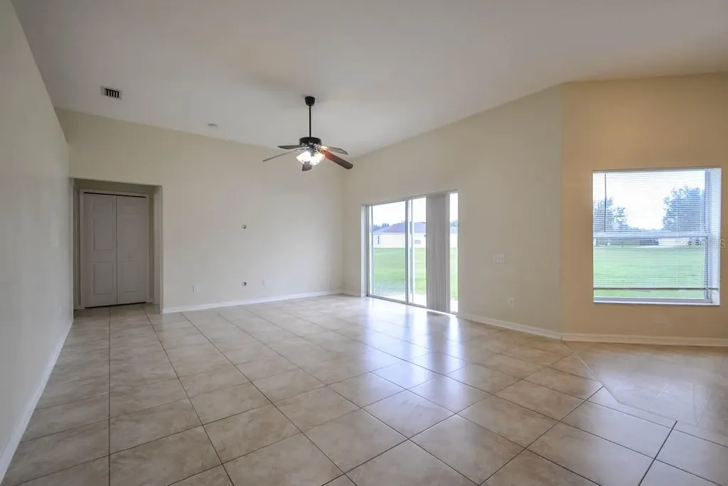 1607 Avondale Ridge Drive Plant City FL 33567