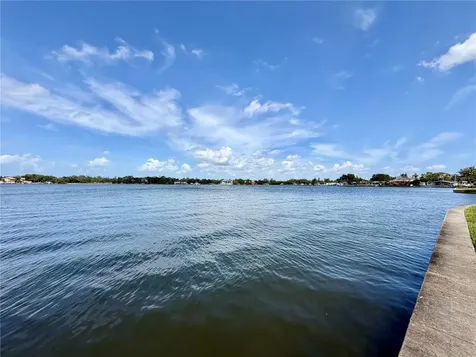 5117 Salmon Drive SE St Petersburg FL 33705