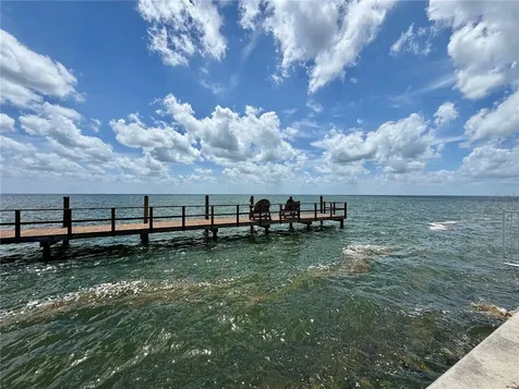 5117 Salmon Drive SE St Petersburg FL 33705