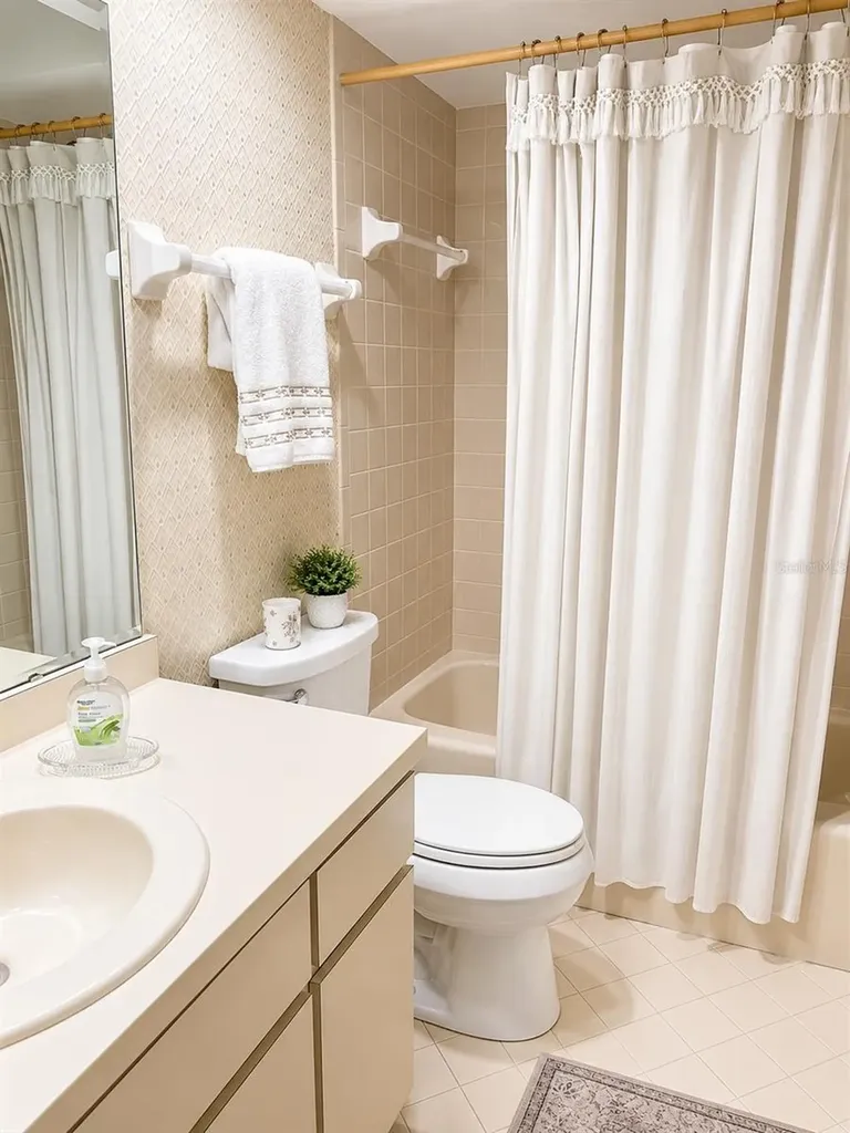 1211 Capri Isles Boulevard Venice FL 34292