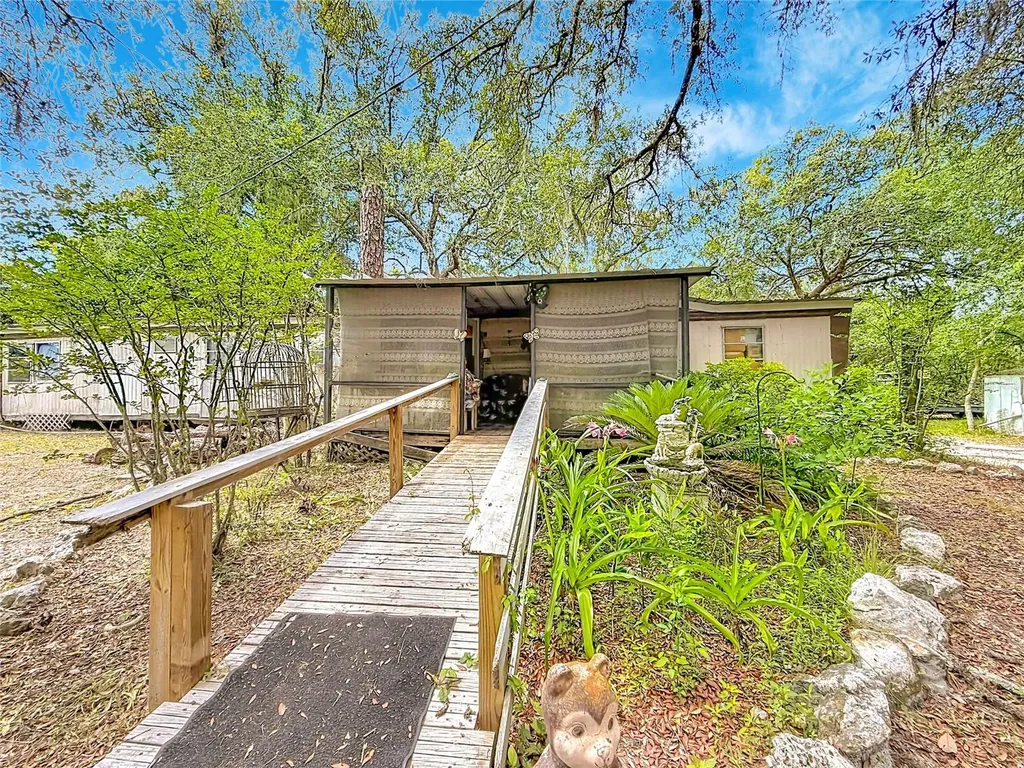 7612 SW 155th Street Dunnellon FL 34432
