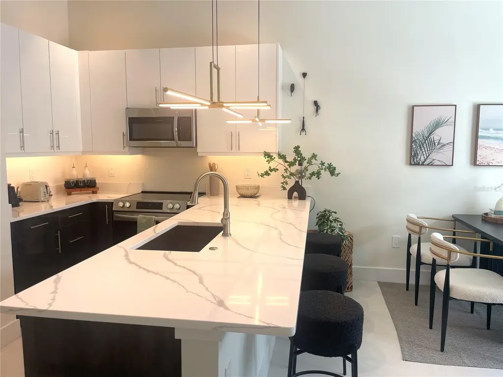 1558 4th Street Sarasota FL 34236