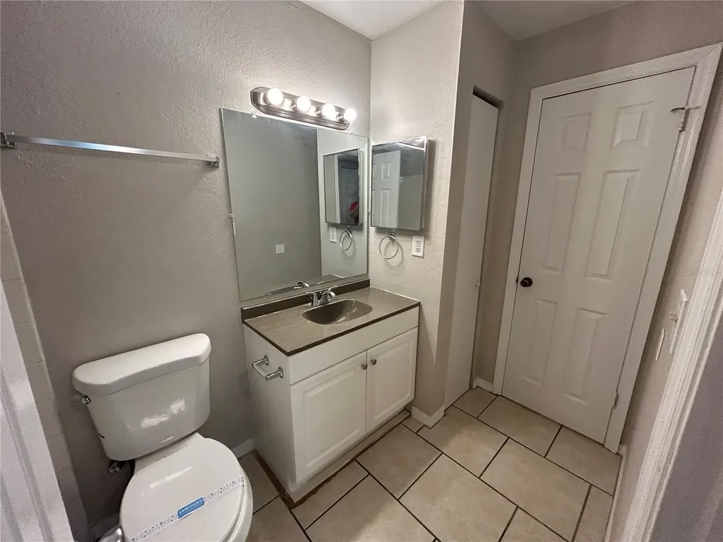 4512 Commander Drive Orlando FL 32822
