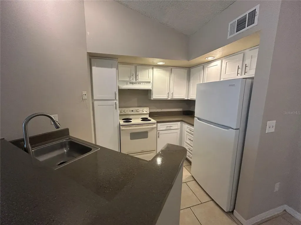 4512 Commander Drive Orlando FL 32822