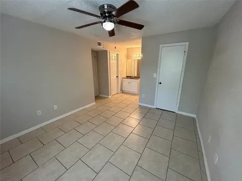 4512 Commander Drive Orlando FL 32822