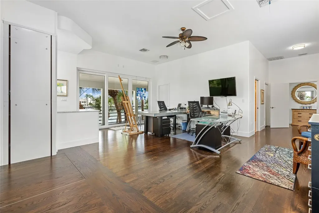 833 Ponce De Leon Drive Tierra Verde FL 33715
